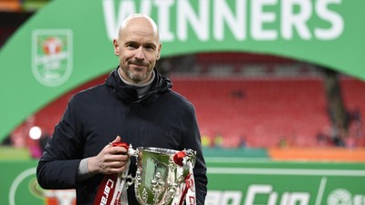 Dear Ten Hag, Sukses Mourinho dan Pep pun Berawal di EFL Cup