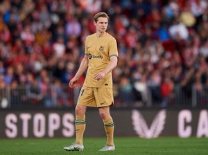 Gagal Dapatkan Rice, Man City Alihkan Buruan ke De Jong?