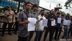 Geruduk Kemenkeu, Massa Minta Dirjen Pajak Dipecat