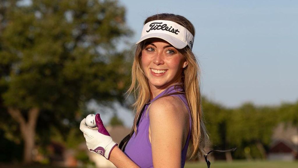 7 Pesona Grace Charis, Influencer Seksi di Dunia Golf