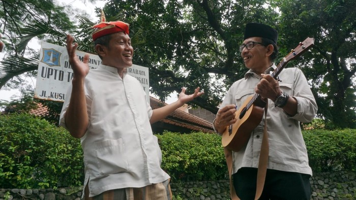 Ketua DPRD Surabaya Bareng Pegiat Seni
