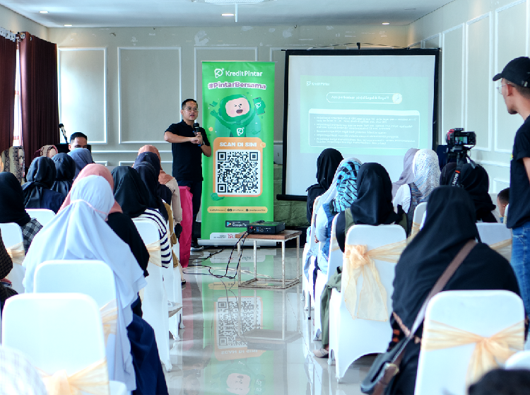 Bangkitkan Perekonomian di Tengah Ancaman Resesi