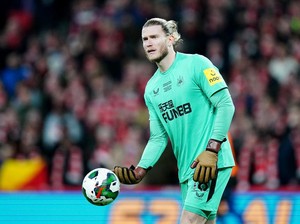 Loris Karius Nongol setelah 2 Tahun Ngilang