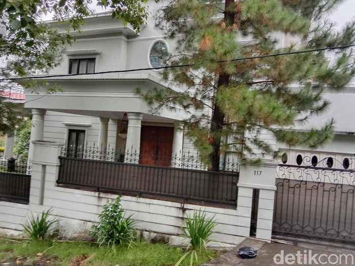 Mantan Ditjen Pajak Kementerian Keuangan Rafael Alun Trisambodo memiliki rumah mewah di Kota Manado, Sulawesi Utara (Sulut).