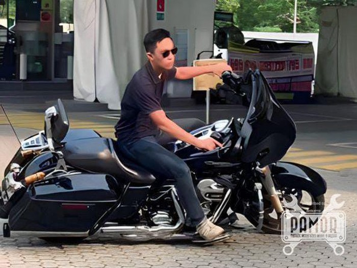 MDS naik Harley Harley Davidson Street Glide -TikTok/ @mariodandys-TikTok/ @mariodandys