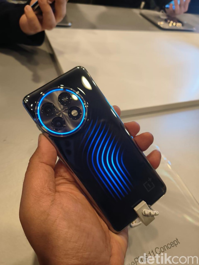 OnePlus 11 Concept dengan Liquid Cooling System