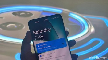 Layar pun dilindungi dengan Corning Gorilla Glass Victus (Foto: Aisyah Kamaliah/detikcom)