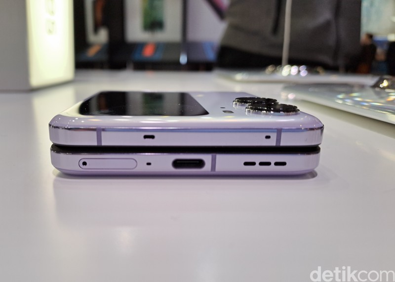 Oppo Find N2 Flip