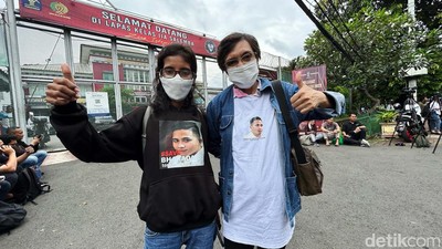 Jelang Pemindahan Richard Eliezer, Pendukung Datangi Lapas Salemba