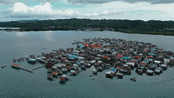 Potret Kehidupan Suku Bajo, Pengembara Laut dari Wakatobi