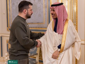 Pertama dalam 30 Tahun, Menlu Saudi ke Ukraina-Bertemu Zelensky