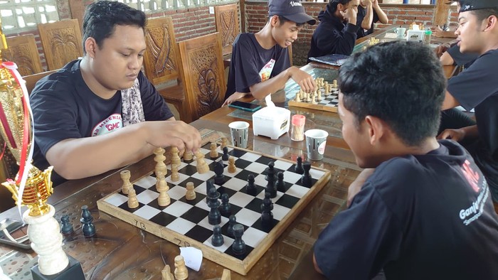Relawan Ganjar Gandeng Pemuda Desa Gelar Turnamen Catur di Purbalingga