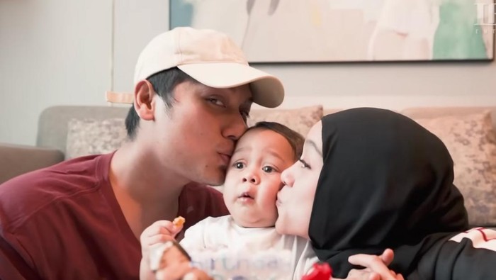 Momen ulang tahun anak Rizky Billar dan Lesti Kejora.