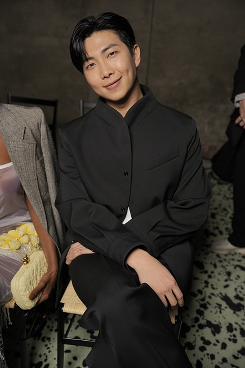 RM BTS di Milan Fashion Week 2023