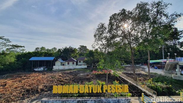 Rumah Datuk Pesisir.