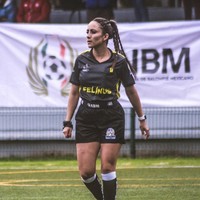 Valeria Andrade sempat ramai diperbincangkan ketika masih jadi asisten wasit divisi sepakbola profesional Meksiko, Liga MX. Ketika itu, ia dianggap bersalah karena mempromosikan situs taruhan. Foto: Instagram Valeria Andrade