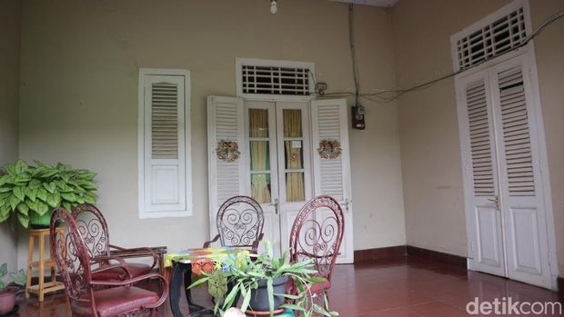 Walking Tour Depok Lama: Rumah J M Jonathans
