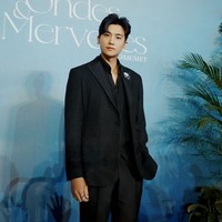 Dalam daftar aktor Korea terganteng penggemar ada Park Hyung Sik di urutan kedelapan. Dia mengawali kariernya sebagai idol KPop sebelum membintangi The Heirs hingga Our Blooming Youth. Foto: Instagram