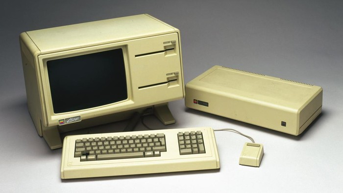 UNITED STATES - APRIL 04:  Apple�s Lisa was the first computer to use a Graphical User Interface (GUI). Incorporating the powerful Motorola 68000 processor, and a mouse and pull-down menus, Lisa was intended by Apple�s founder, Steve Jobs, to set the technological standard and become the market leader in personal computers. Unfortunately, at just under $10,000 when launched in 1983, the price was too high for most potential buyers, but the innovations of the Lisa led directly to Apple�s successful Macintosh. Shown with ProFile 5Mb hard disk unit.  (Photo by SSPL/Getty Images)