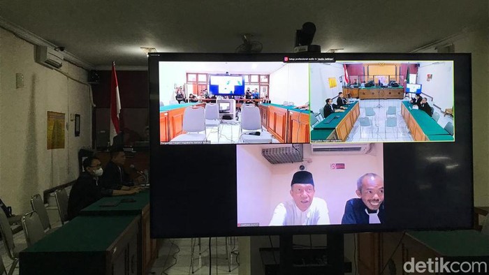 Sidang vonis eks Wali Kota Jogja Hariyadi Suyuti di PN Joga, Selasa (28/2/2023).