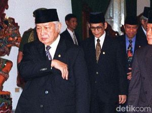 Aktivis Sukabumi Tolak Usulan Gelar Pahlawan untuk Soeharto