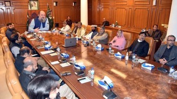 Ketua Menteri Pakistan Tidak Menghadiri Pertemuan Untuk Darurat Coronavirus Jadi Timnya Memutuskan Untuk Photoshop Dia Untuk Media Foto: Reddit via Boredpanda