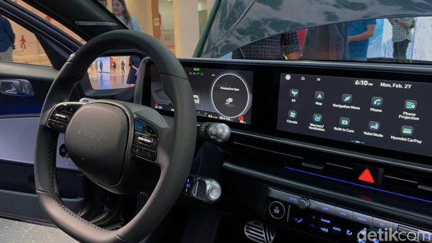 Hyundai IONIQ 6 dipamerkan di Senayan, Jakarta