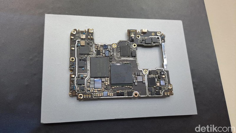 Inovasi Canggih Oppo yang Mejeng di MWC 2023