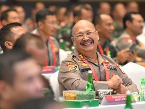 Irjen Chryshnanda Dwilaksana, Polisi Antisuap yang Cinta Seni