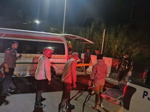 Detik-detik Polwan di Jayapura Ditabrak Minibus Ugal-ugalan hingga Tewas