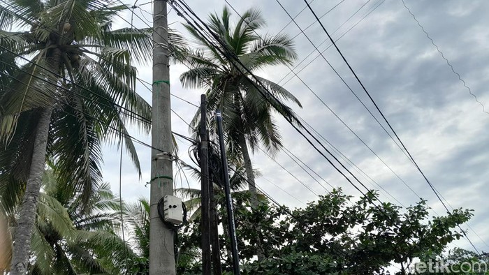 Kabel jaringan internet di Pangandaran