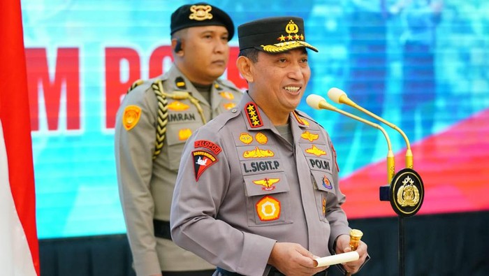 Kapolri Jenderal Listyo Sigit Prabowo memimpin sertijab Irwasum Polri