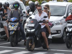 Bule Ngawur di Jalanan Bali: Pakai Pelat Modifikasi-Berdalih Mudah Diingat