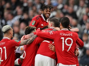 Pep: MU Mau Juara Liga Inggris? Belanja Dulu Deh