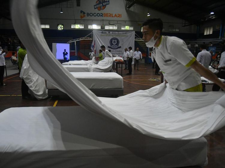 Melihat Keseruan Lomba Merapikan Tempat Tidur