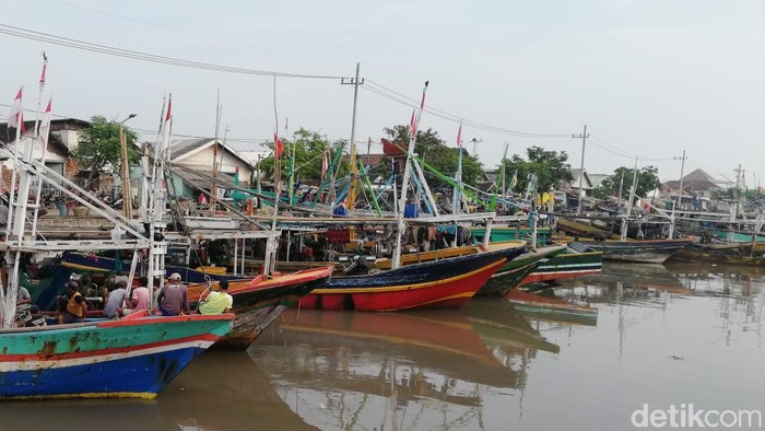 Nelayan di Pasuruan tak melaut imbas cuaca buruk
