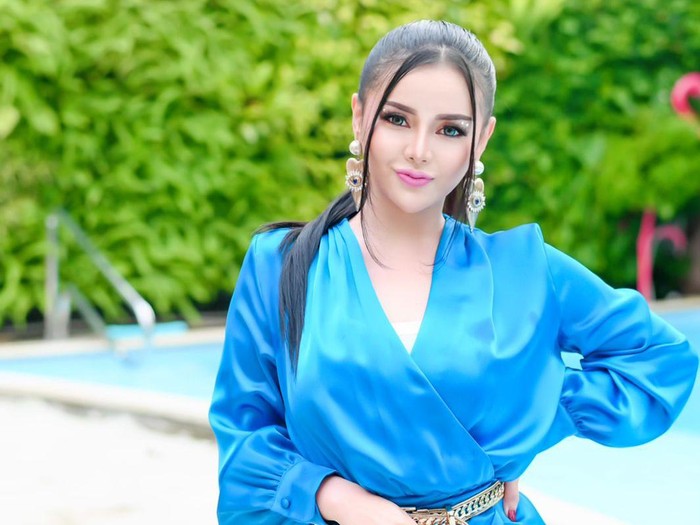 novi rizki