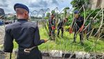 Pagar Kawat Berduri Dipasang Jelang Demo Perppu Ciptaker di DPR