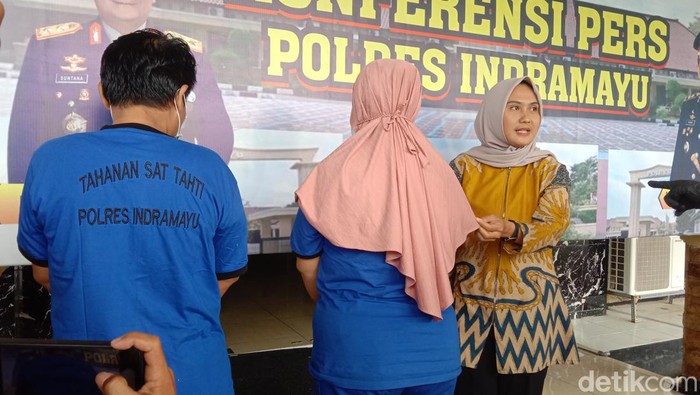 Pasutri pelaku penipuan di Indramayu.
