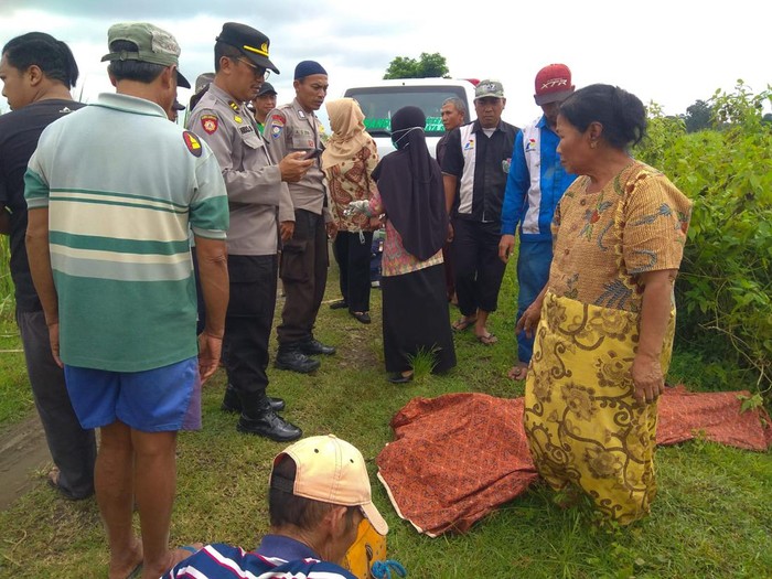 Pencari ikan di Jombang tewas tersetrum