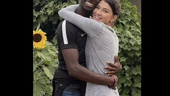 Sejak mereka go public di pertengahan tahun 2022 silam, ada yang menyebut pacarnya itu hanya mengincar uang Phoebe. Foto: Twitter