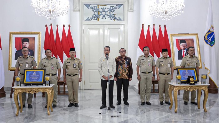 Pj Gubernur DKI Jakarta Heru Budi Saat Jumpa Pers Penerimaan Adipura 2022