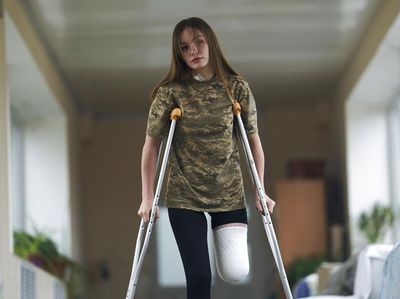 Potret Tentara Wanita Ukraina Kehilangan Satu Kaki Saat Lawan Rusia