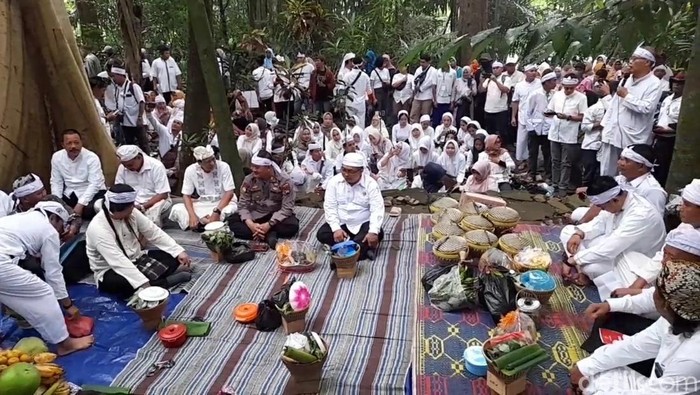 Ritual Ngasa di Kampung Jalawastu, Desa Ciseureuh, Kecamatan Ketanggungan, Kabupaten Brebes, Selasa (28/2/2023).