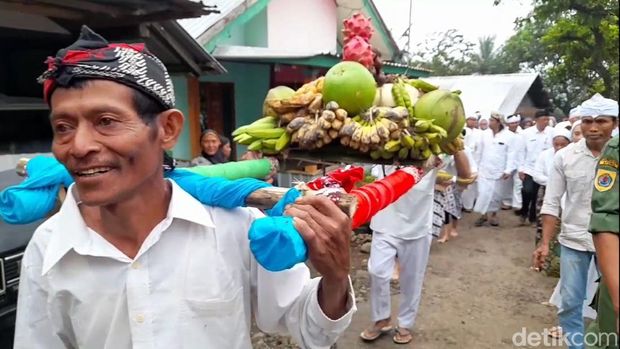 Ritual Ngasa di Kampung Jalawastu, Desa Ciseureuh, Kecamatan Ketanggungan, Kabupaten Brebes, Selasa (28/2/2023).