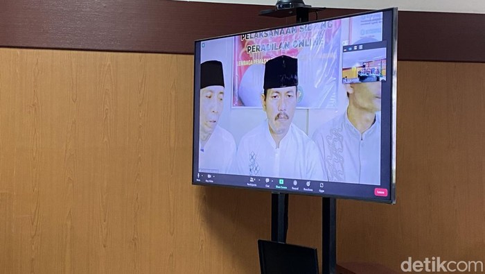 Sidang dukun pencabut nyawa Sukabumi.