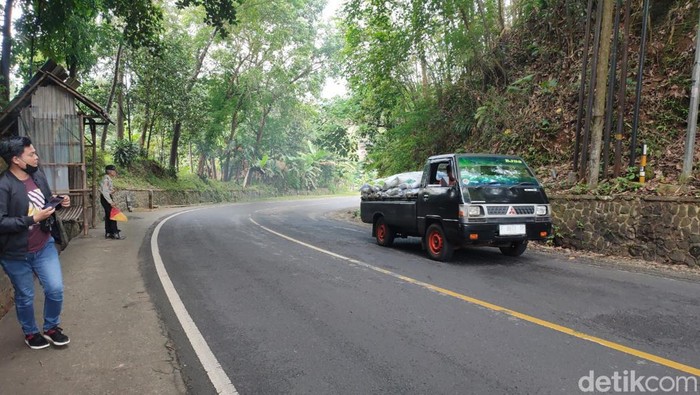 Tanjakan Alinayin Ciamis.