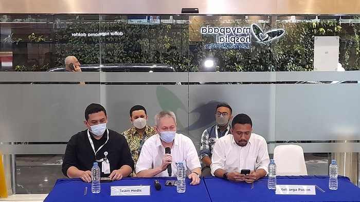 Tim dokter RS Mayapada Konpers Kondisi David