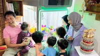 Zaskia dan Hanung juga paham soal haram mengenai permainan ini. Foto: instagram