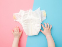 Bangun Rumah dari Popok Bayi, Memang Bisa?